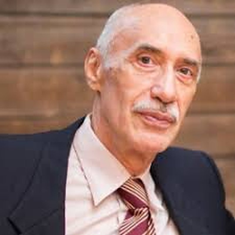 Carlos Aguirre Bastos, retrato