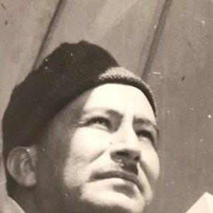 José Antonio Zelaya ante el telescopio